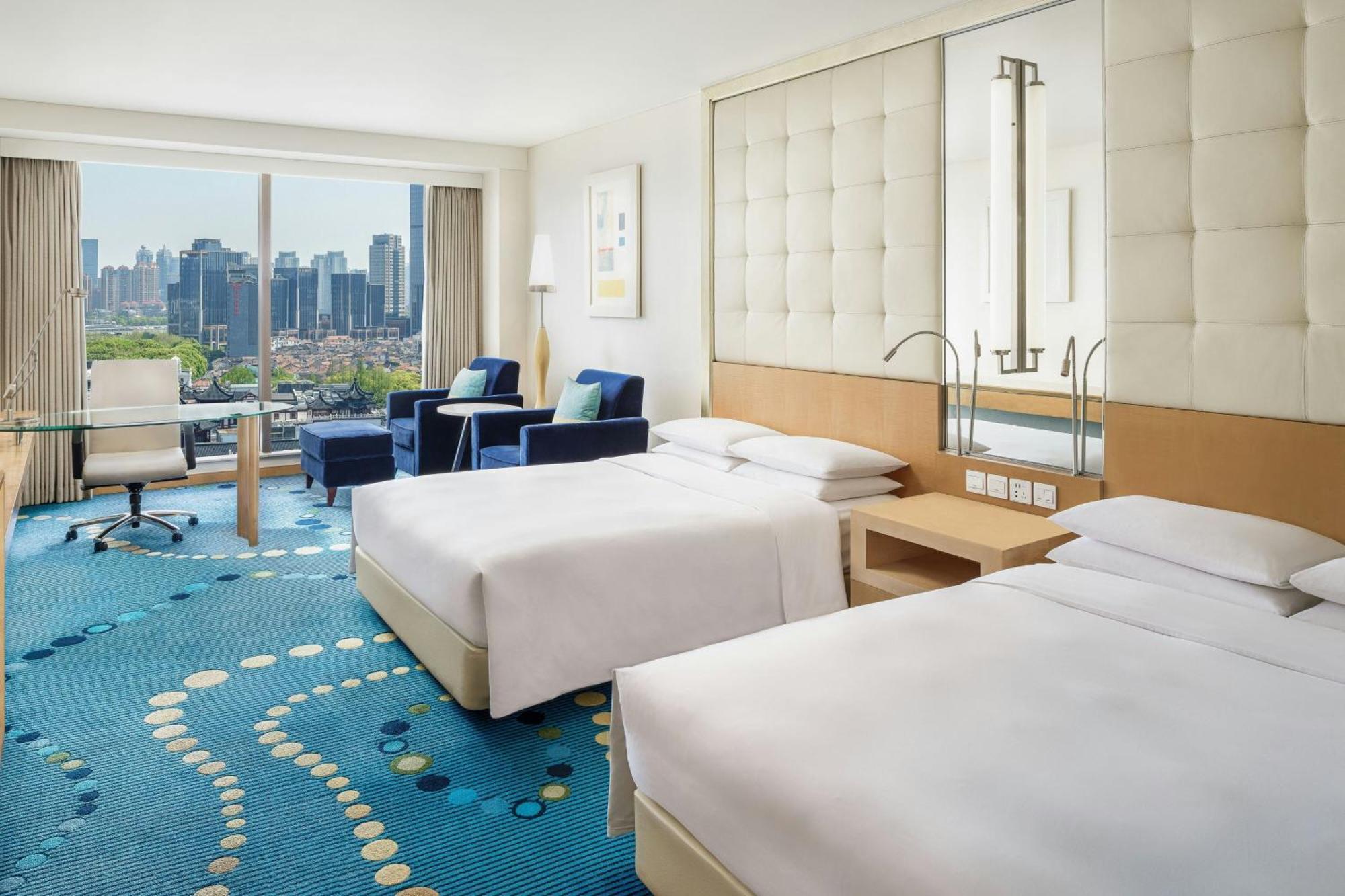 Renaissance Shanghai Yu Garden Hotel On The Bund Exterior photo Deluxe Room