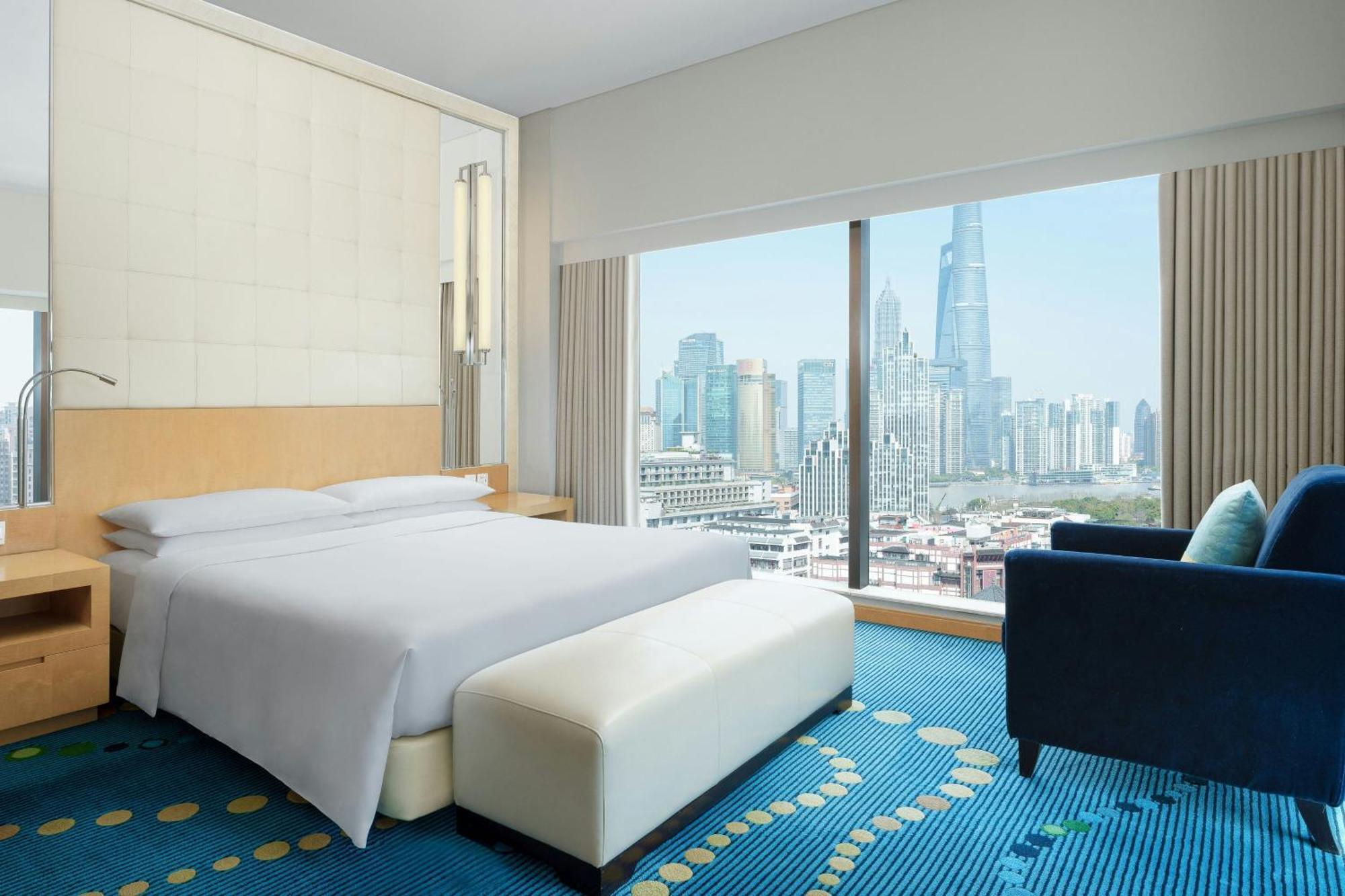 Renaissance Shanghai Yu Garden Hotel On The Bund Exterior photo Deluxe Room
