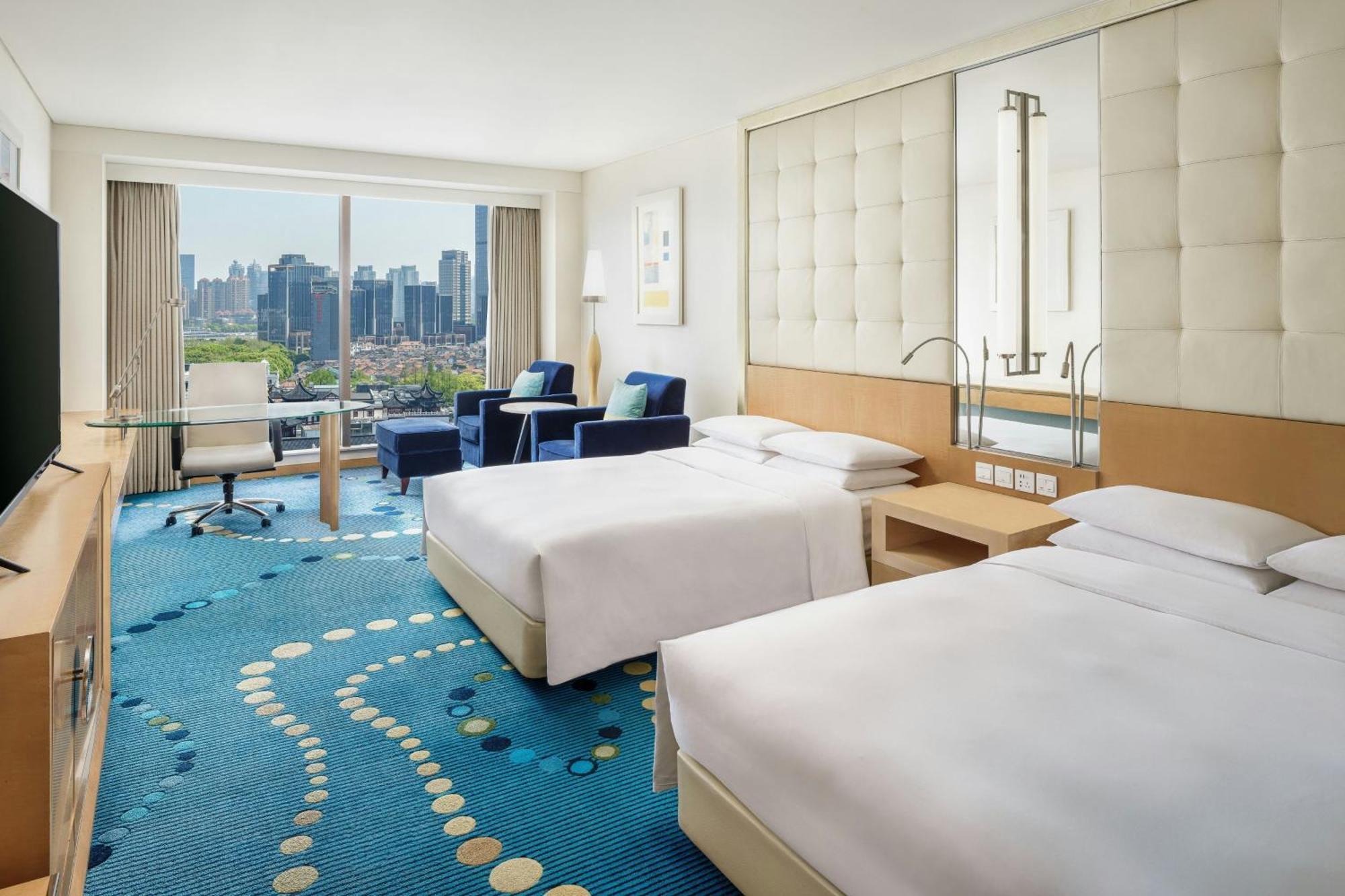 Renaissance Shanghai Yu Garden Hotel On The Bund Exterior photo Deluxe Room