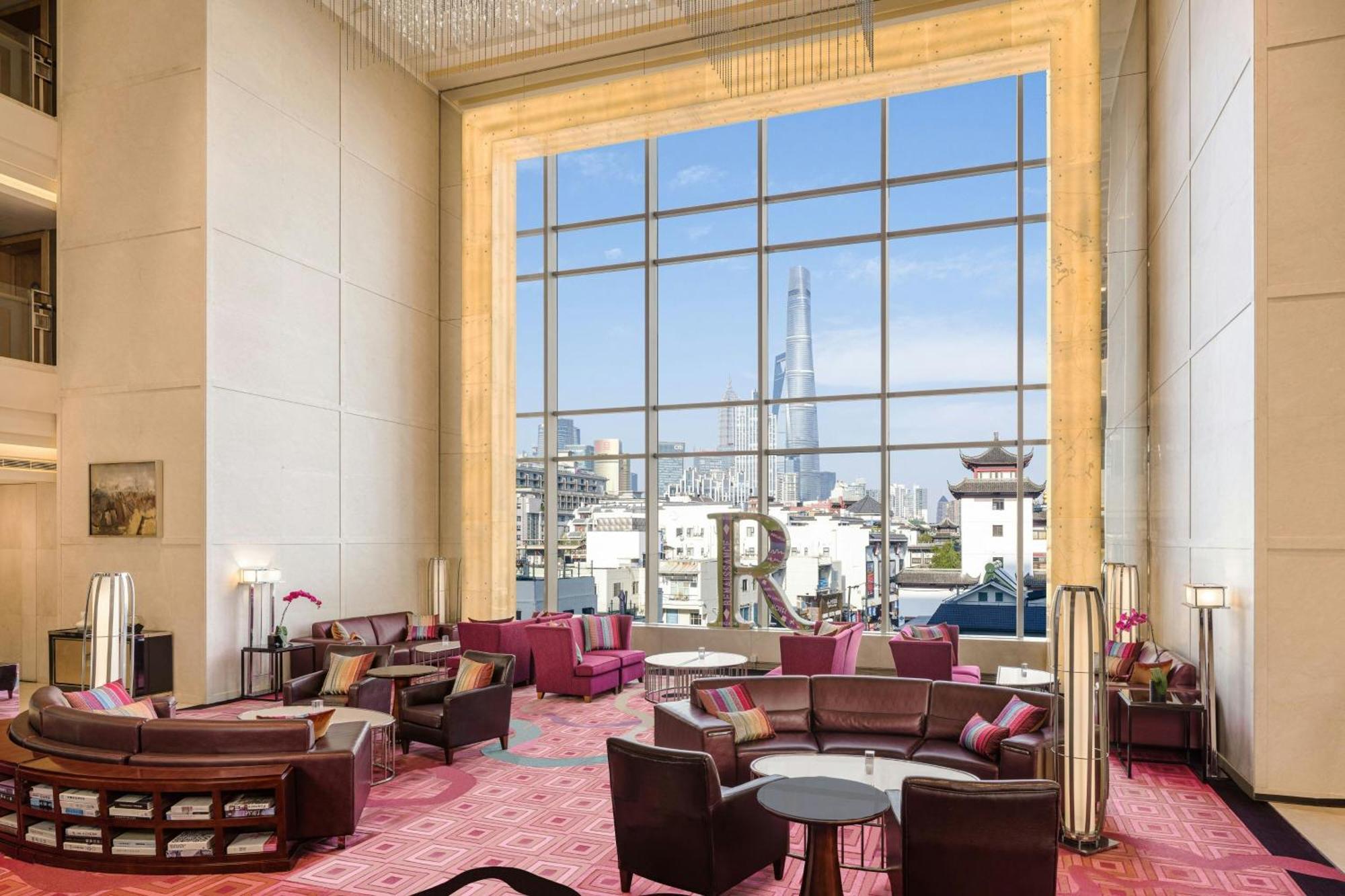 Renaissance Shanghai Yu Garden Hotel On The Bund Exterior photo The Club Lounge at the hotel