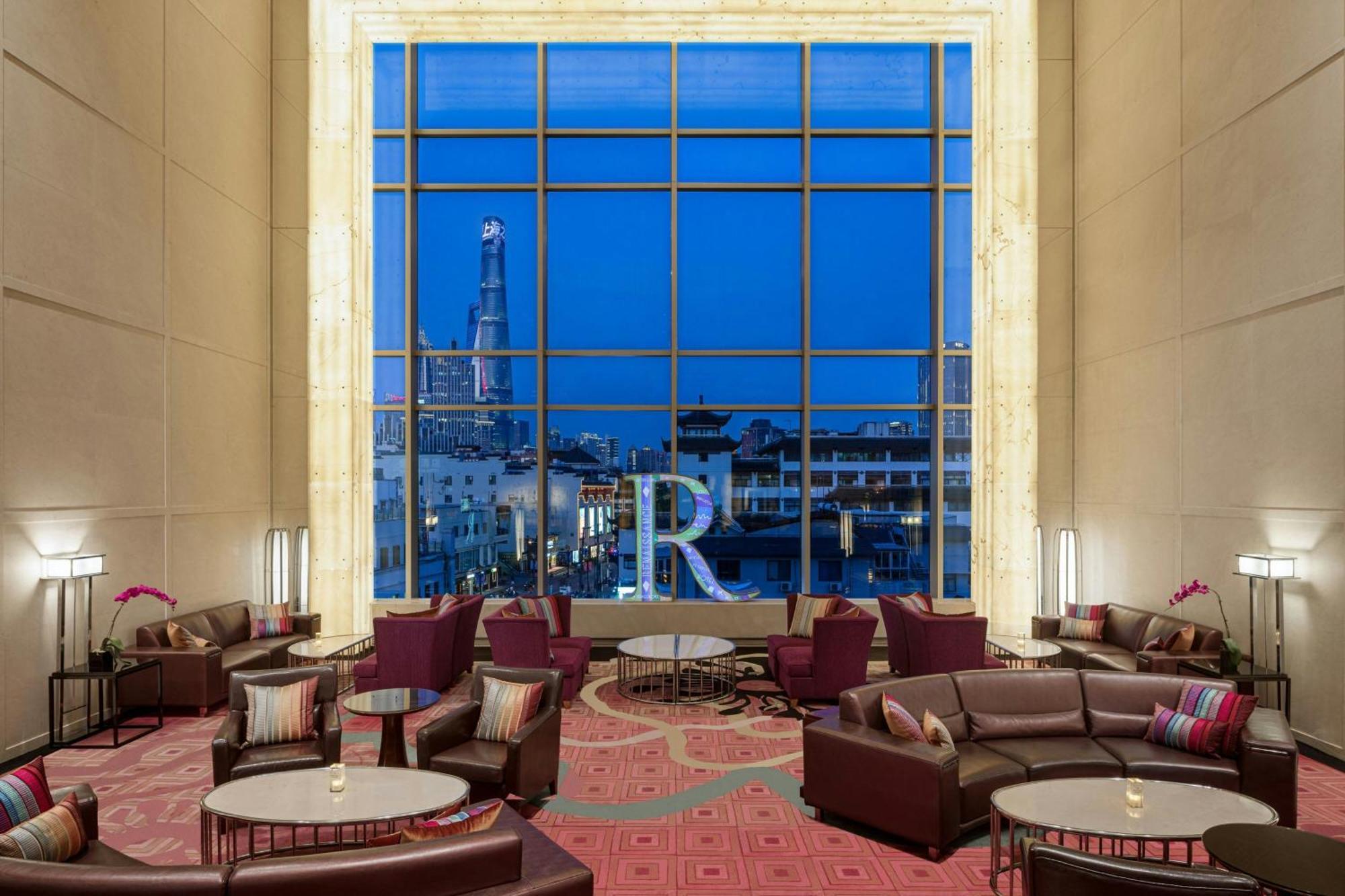 Renaissance Shanghai Yu Garden Hotel On The Bund Exterior photo The lobby