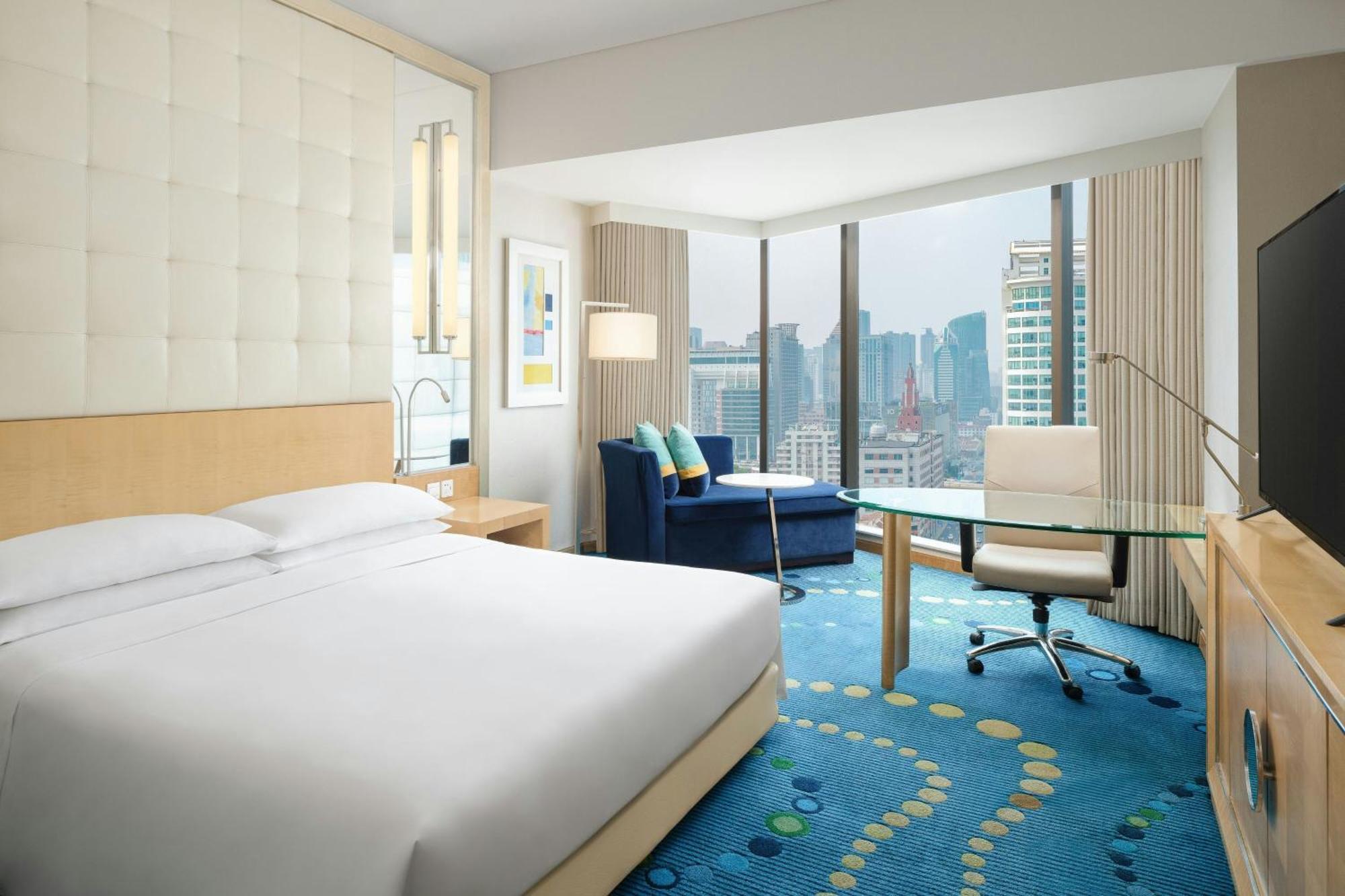 Renaissance Shanghai Yu Garden Hotel On The Bund Exterior photo Deluxe Room